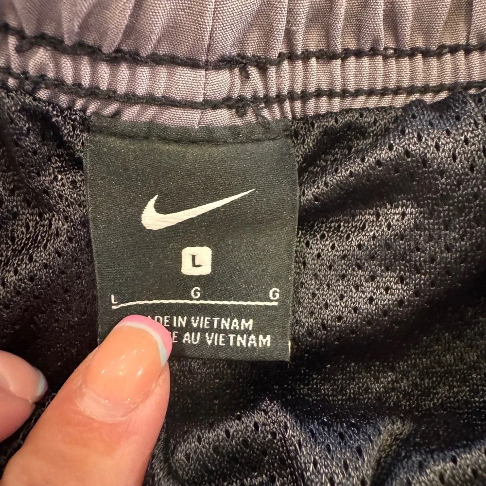 Nike Swim Trunks Black Graphic Logo Board Shorts Athletic Beach Pool Mens Sz L